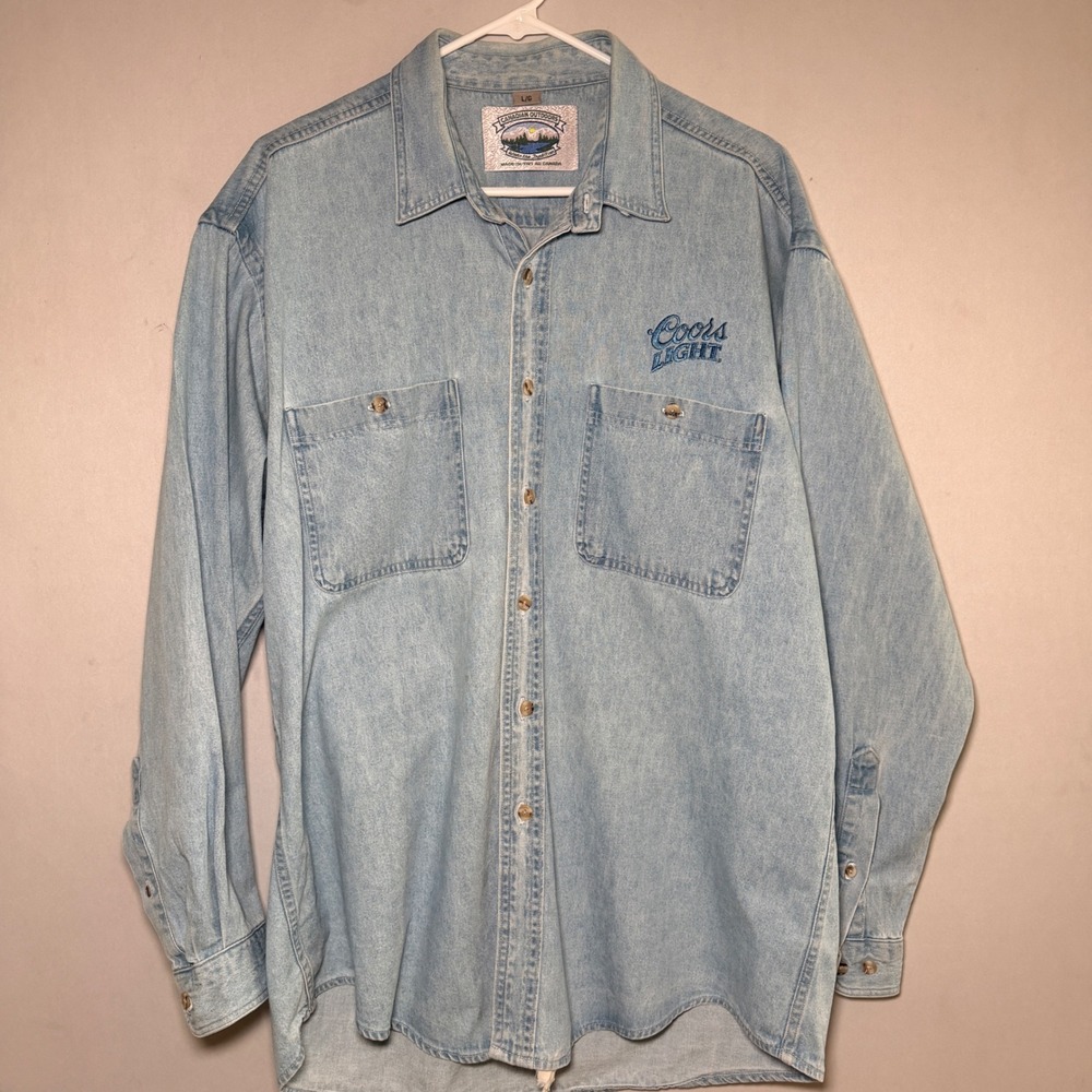 VTG Coors Light Canadian Outdoors Denim Shirt Mens L Light Wash Blue Button Down